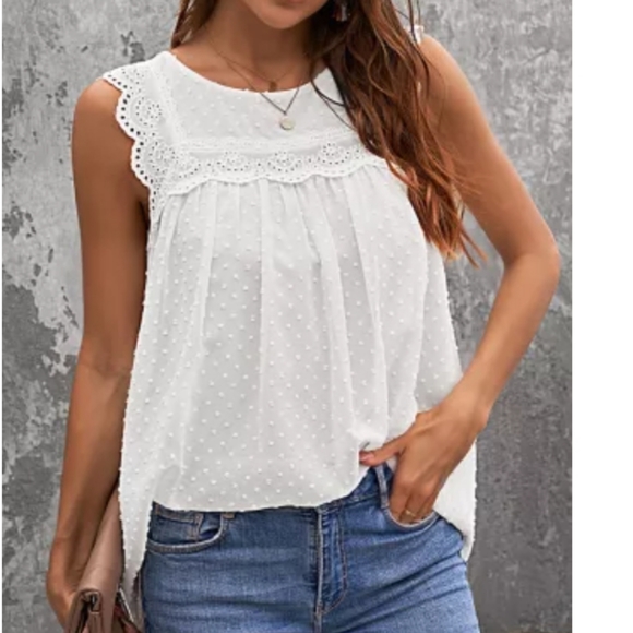 ♥️New boutique Crochet polka dot tank - Picture 3 of 13